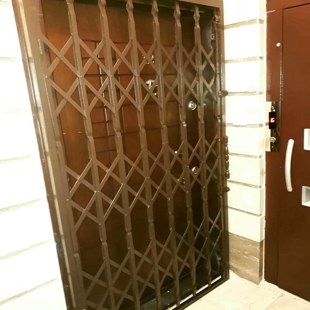 accordion-door-protection-apartment-aab خرید درب آکاردئونی آپارتمان