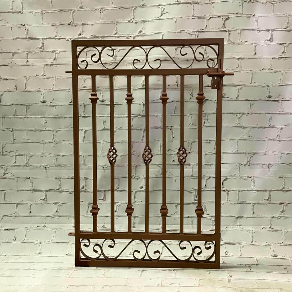 window-guard-iron-fence-wrought-iron-ot ساخت مدل های متنوع حفاظ پنجره