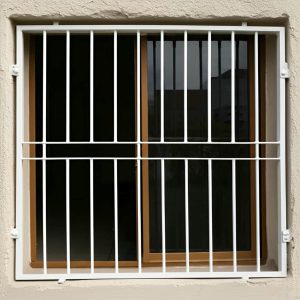 حفاظ پنجره دوجداره مدل ساده میله افقی 16 حفاظ پنجره دوجداره مدل ساده میله افقی