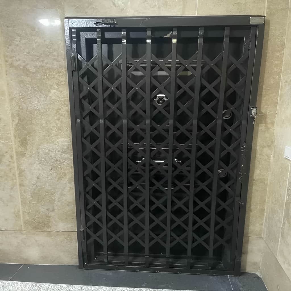 فروش حفاظ درب آکاردئونی آهنی پنج گل در دماوند
