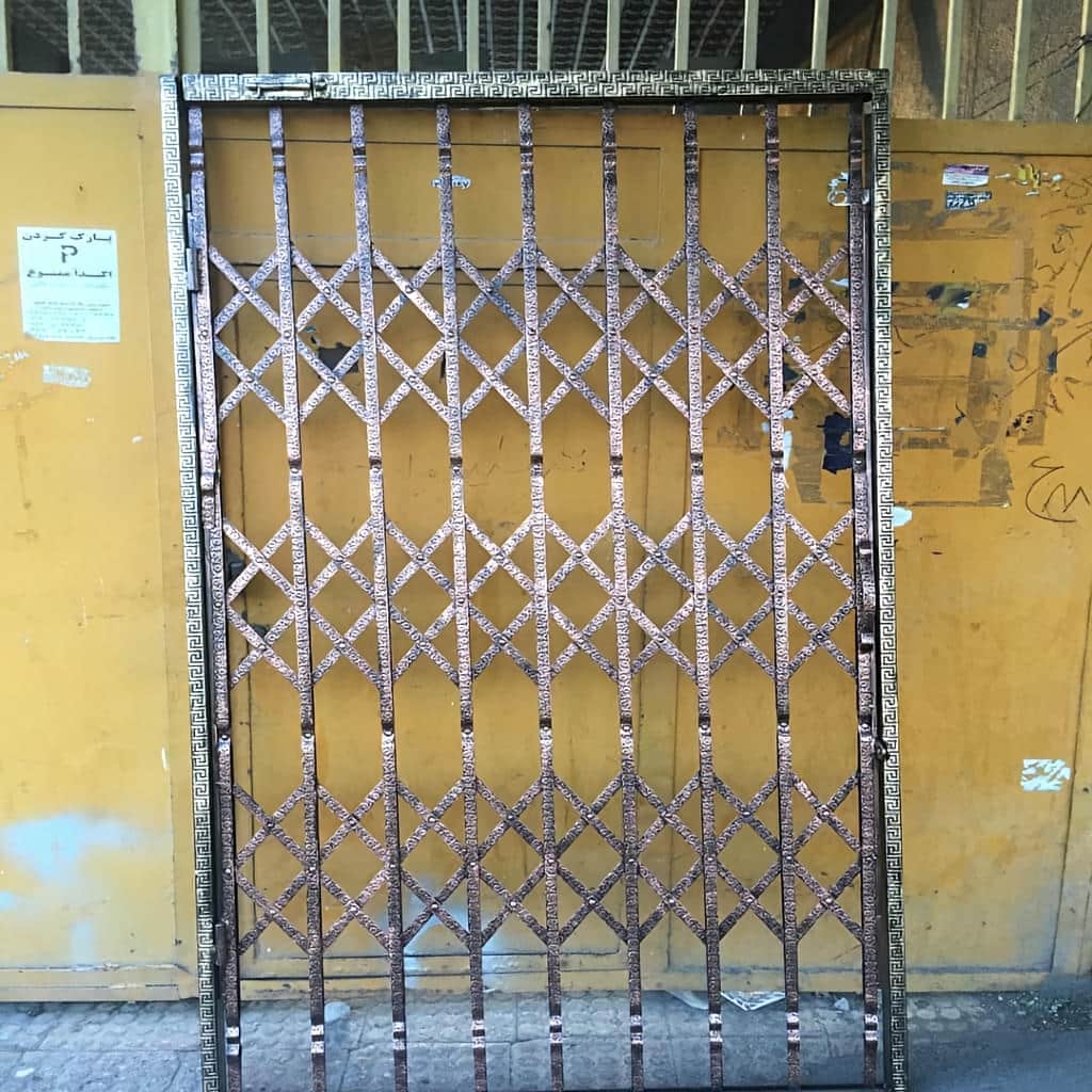 قیمت درب آکاردئونی آهنی سه گل در قم
