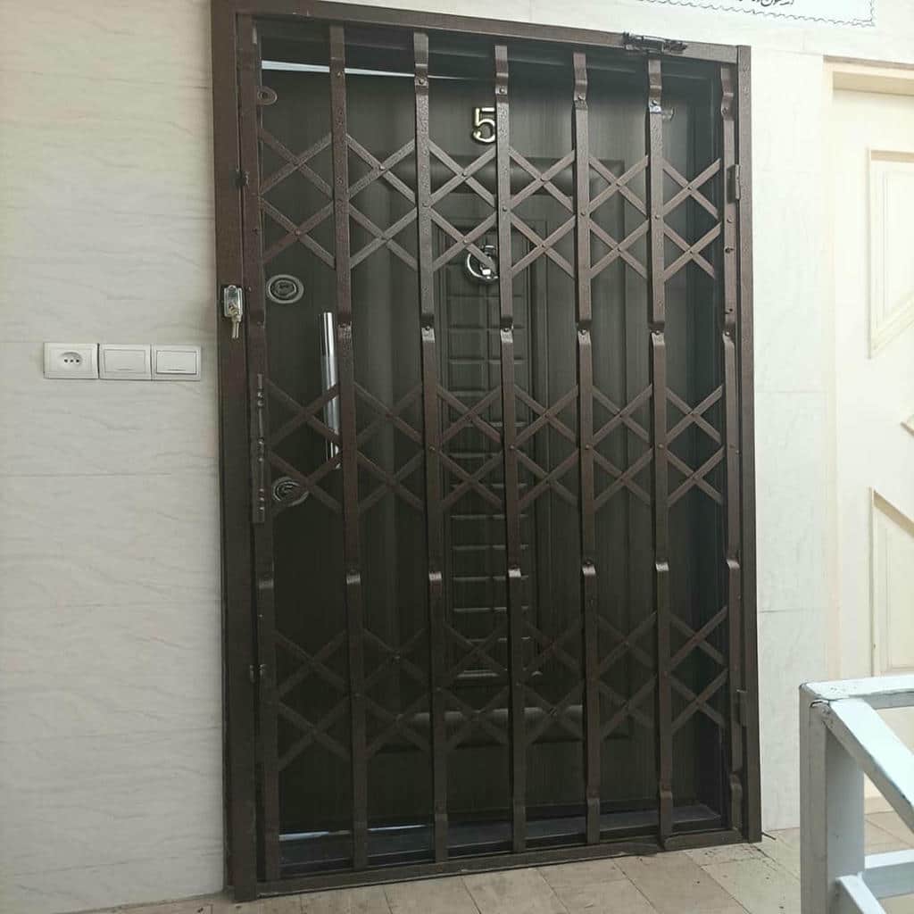 خرید حفاظ درب آکاردئونی آهنی دوگل در گرگان