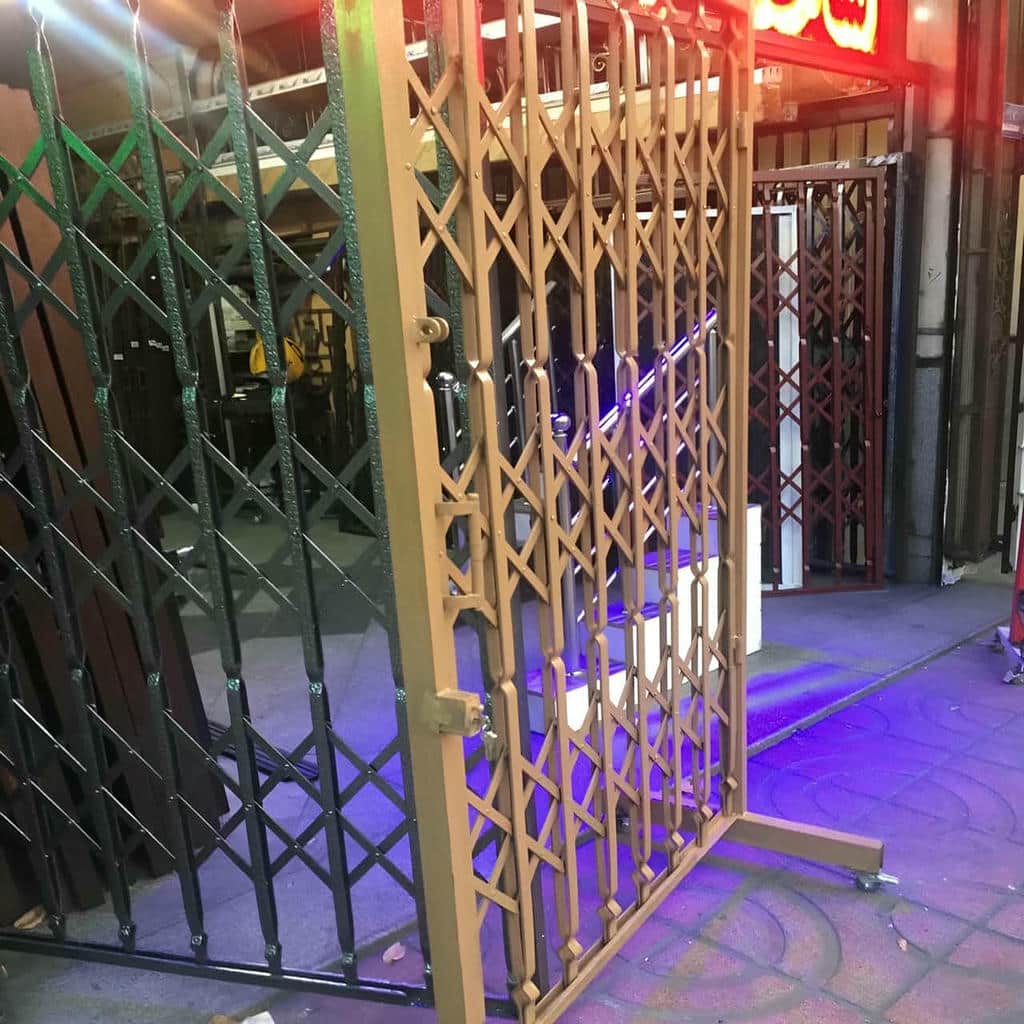 خرید حفاظ درب آکاردئونی آهنی دوگل در بومهن