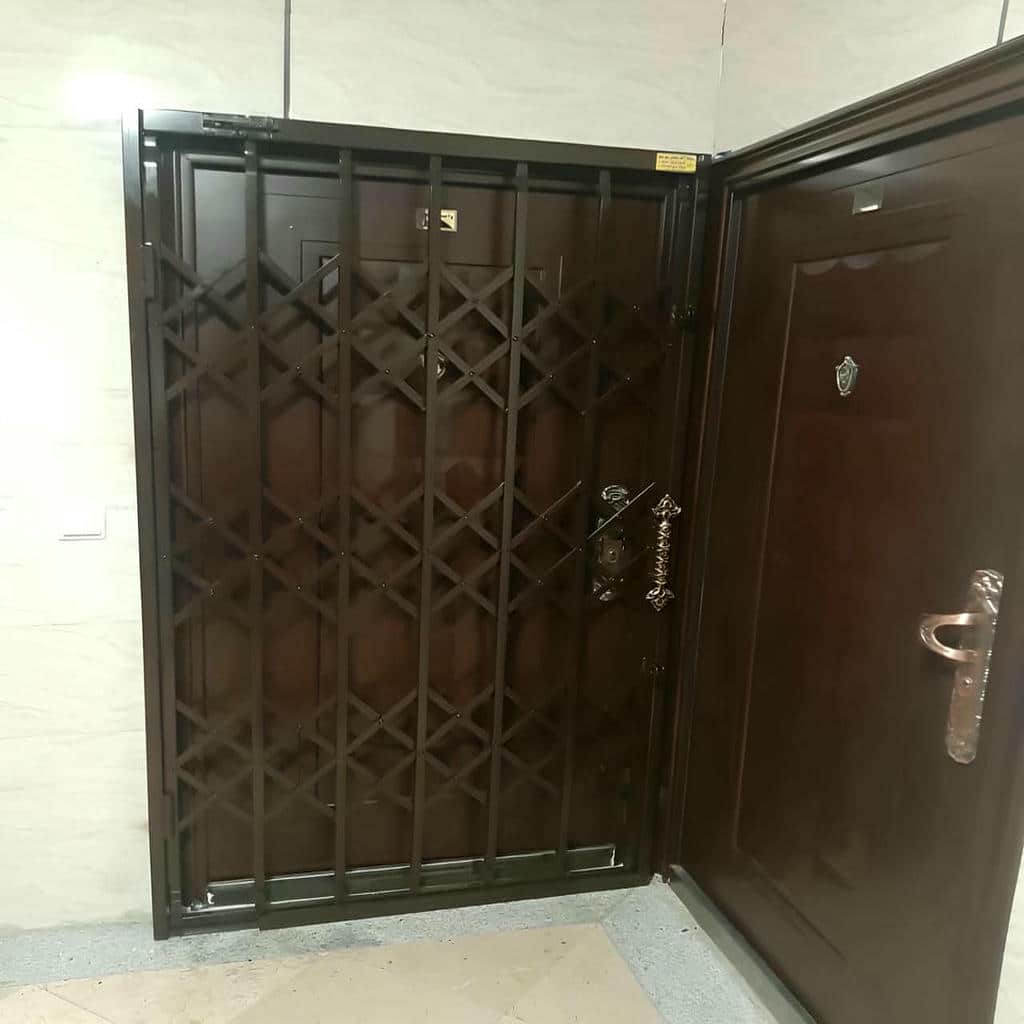 خرید حفاظ درب آکاردئونی آهنی دوگل در سنندج