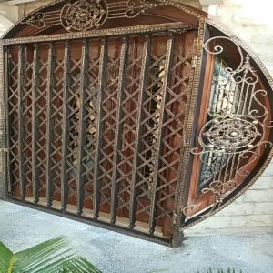 درب آکاردئونی آهنی در فردیس کرج
