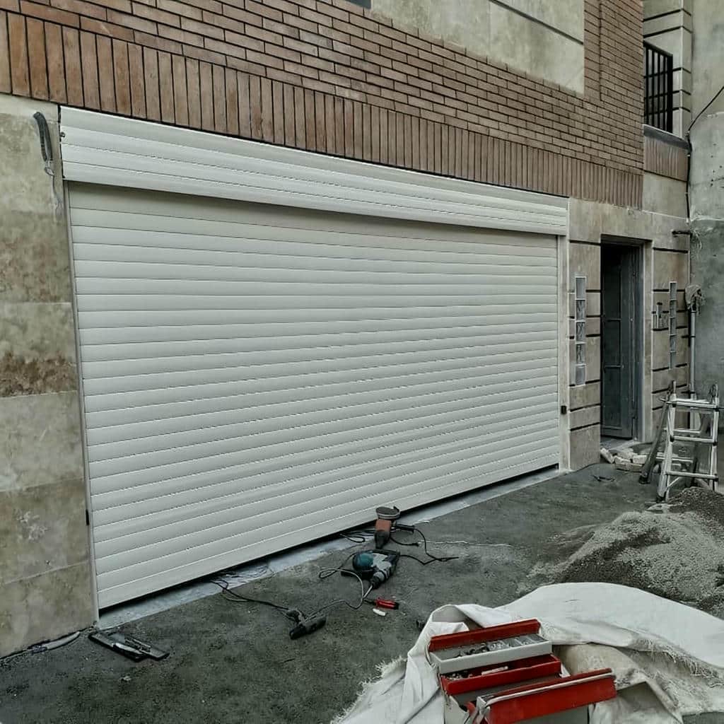کرکره برقی در بندر انزلی