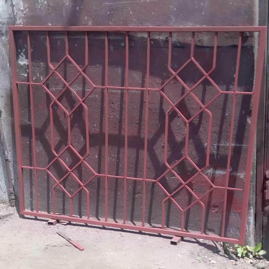 حفاظ پنجره در نیشابور