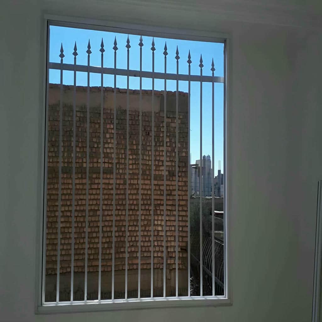 نصب حفاظ پنجره مدرن در ایرانشهر
