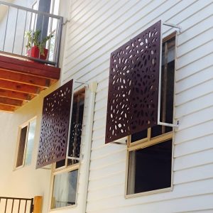 حفاظ پنجره در بندر انزلی