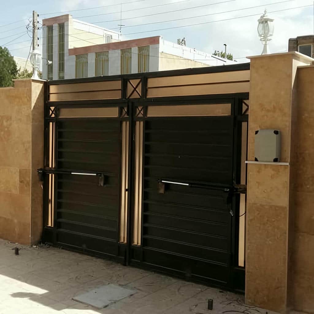 نصب جک پارکینگ برقی درب لولایی در بندر بوشهر