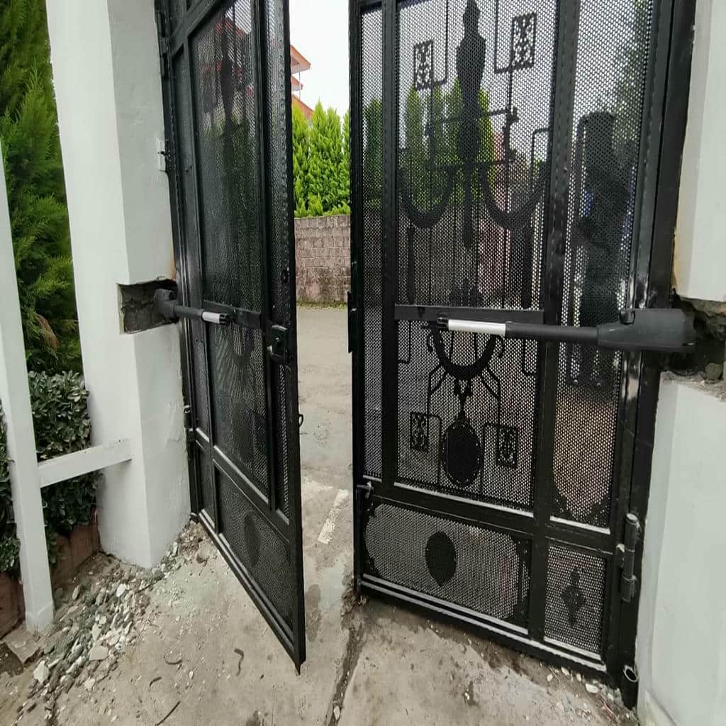 نصب جک درب پارکینگ برقی اتوماتیک در آمل
