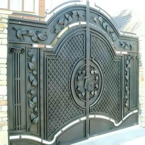 درب حیاط ویلا در طالقان