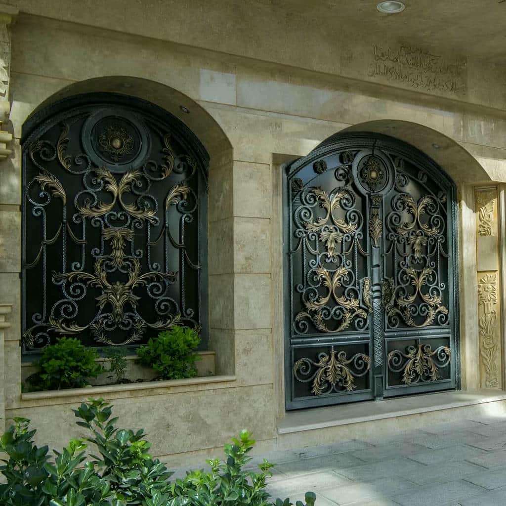 درب حیاط و ویلا در سنندج
