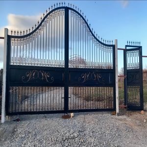 درب حیاط و ویلا در نوشهر