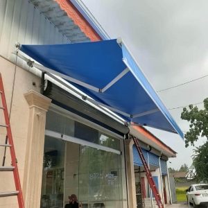 سایبان برقی صنعتی مقاوم برای فضاهای کاری