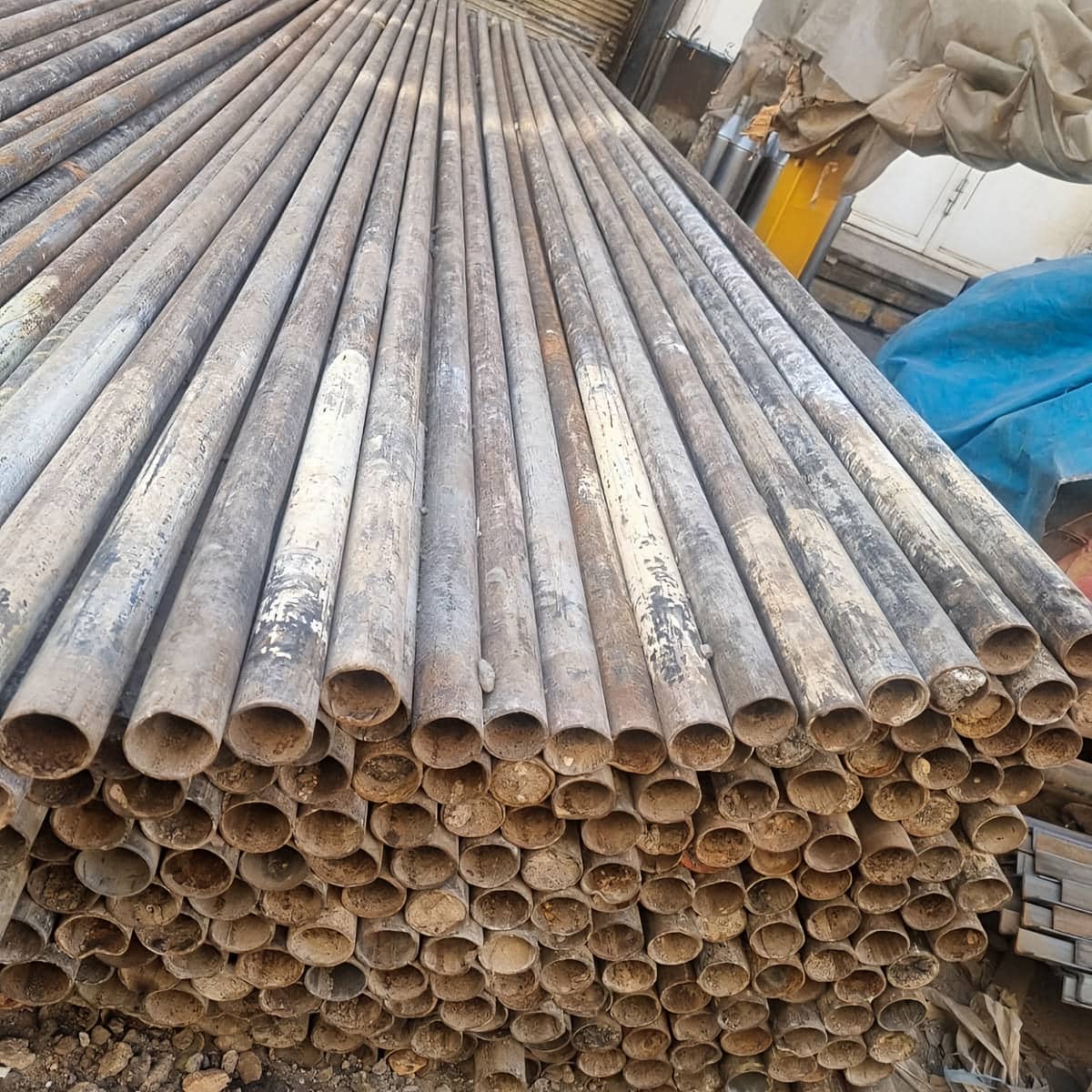 لوله داربست سنگین برای سازه مرتفع و پرتردد لوله داربست سنگین برای سازه مرتفع و پرتردد
