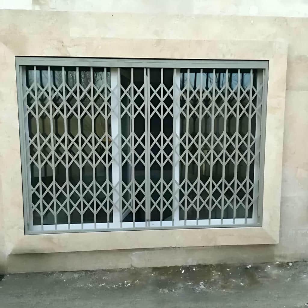 12 طرح درب آکاردئونی شیک قفل دار