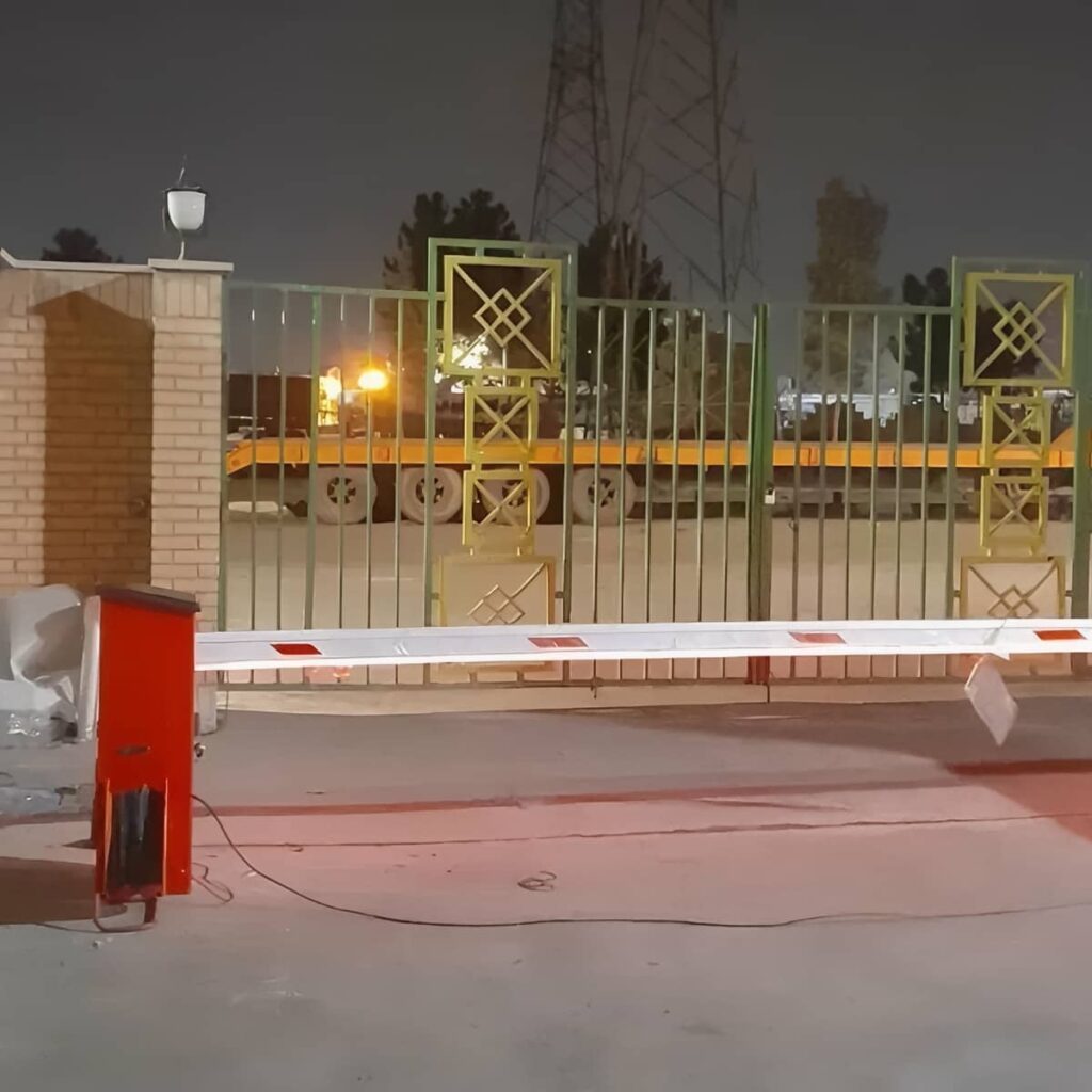 نصب راهبند فروشگاهی پارکینگ طبقاتی با فوتوسل