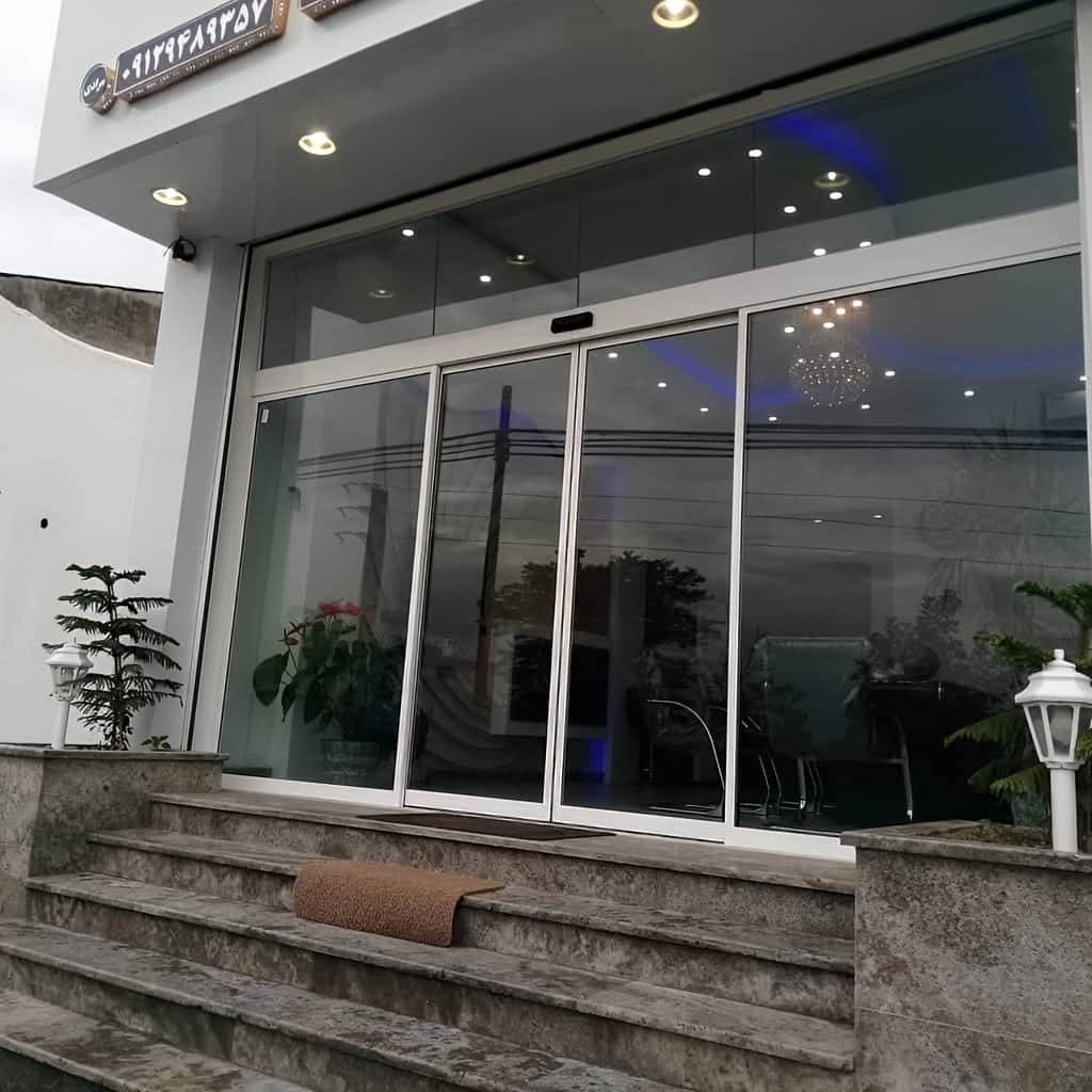 سفارش اپراتور درب کشویی با بررسی وزن شیشه