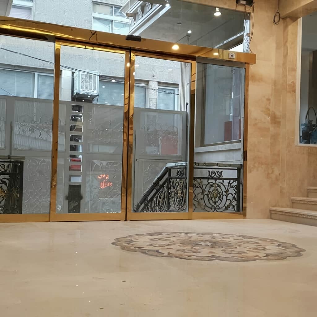 12 نمونه درب اتوماتیک شیشه ای اداری کارتخوان