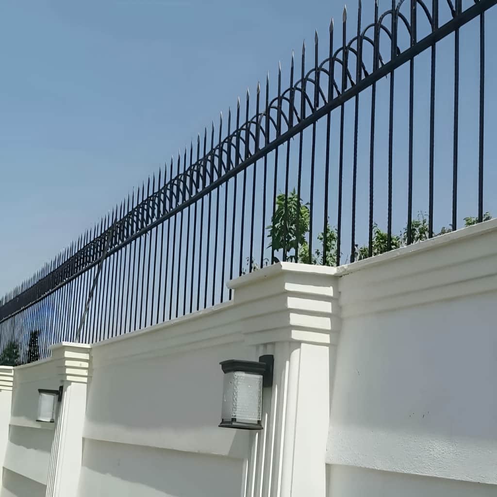 8 مدل حفاظ سرنیزه ای دیوار حیاط