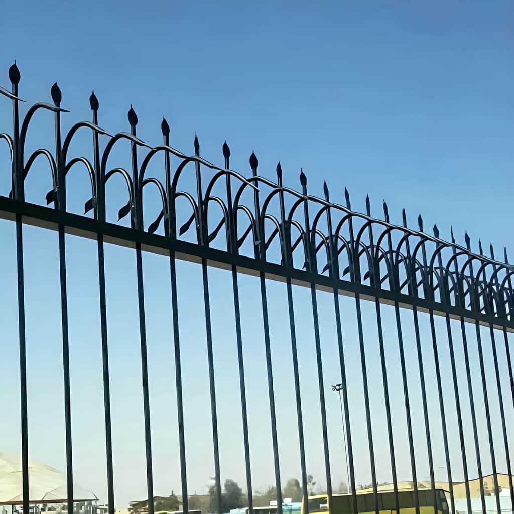 سفارش حفاظ سرنیزه ای دیوار حیاط با ارتفاع سفارشی سفارش حفاظ سرنیزه ای دیوار حیاط با ارتفاع سفارشی