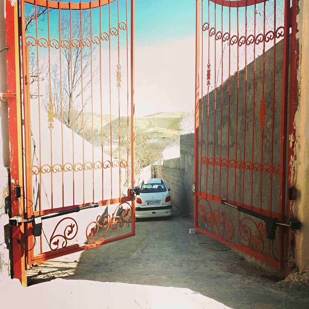 فروش جک درب حیاط سنگین شاسی دار با مشاوره