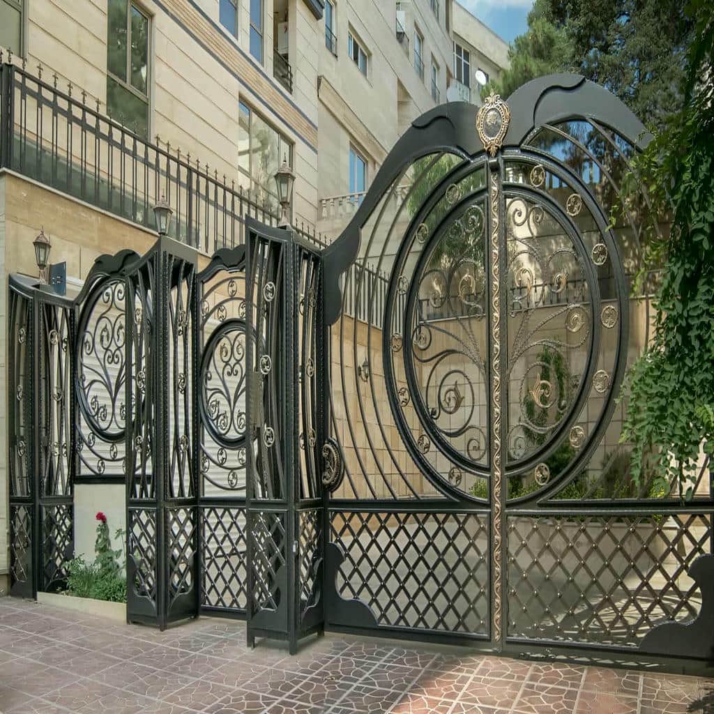 درب CNC مشبک با طرح اسلیمی درب CNC مشبک با طرح اسلیمی