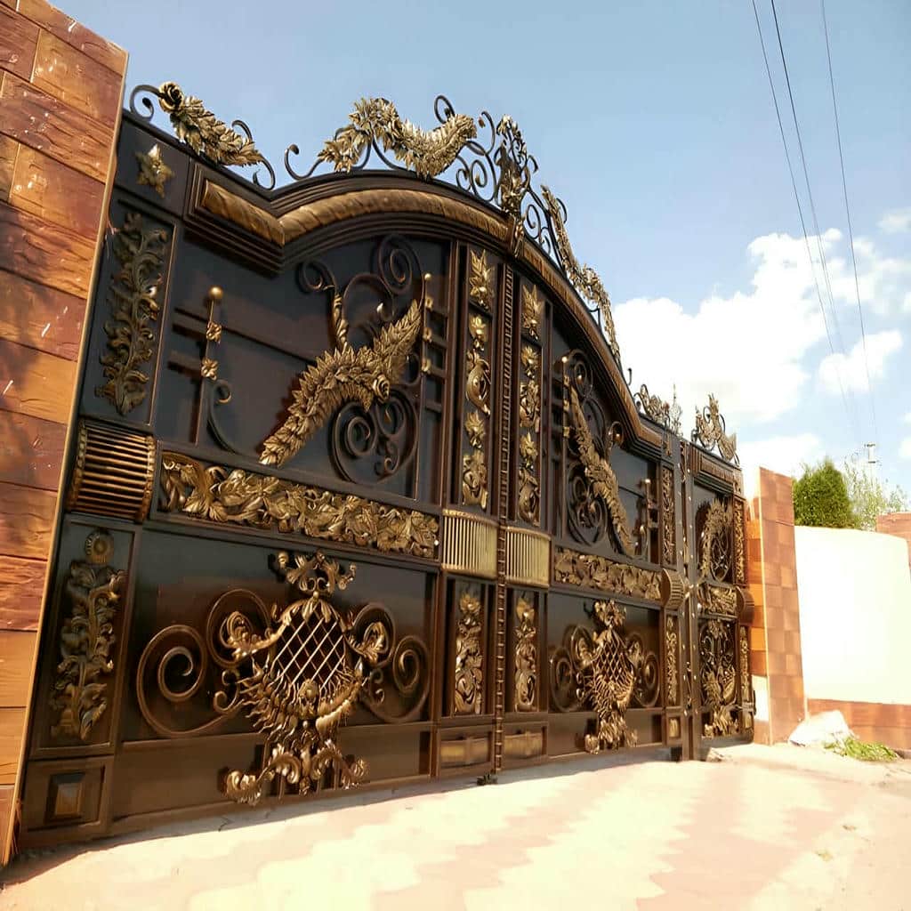 ساخت درب حیاط ویلایی قوسی با فریم مقاوم