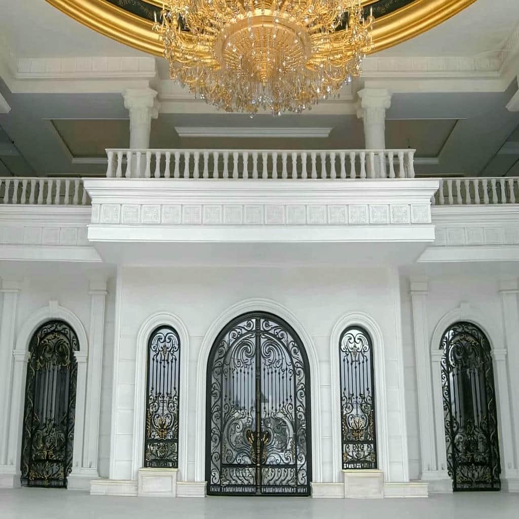 11 طرح درب ویلا مدرن نمای سنگی