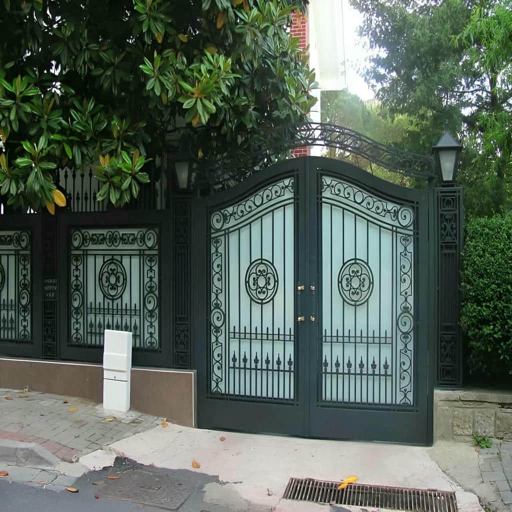قیمت درب حیاط بزرگ پارکینگ بر اساس مشخصات سفارش