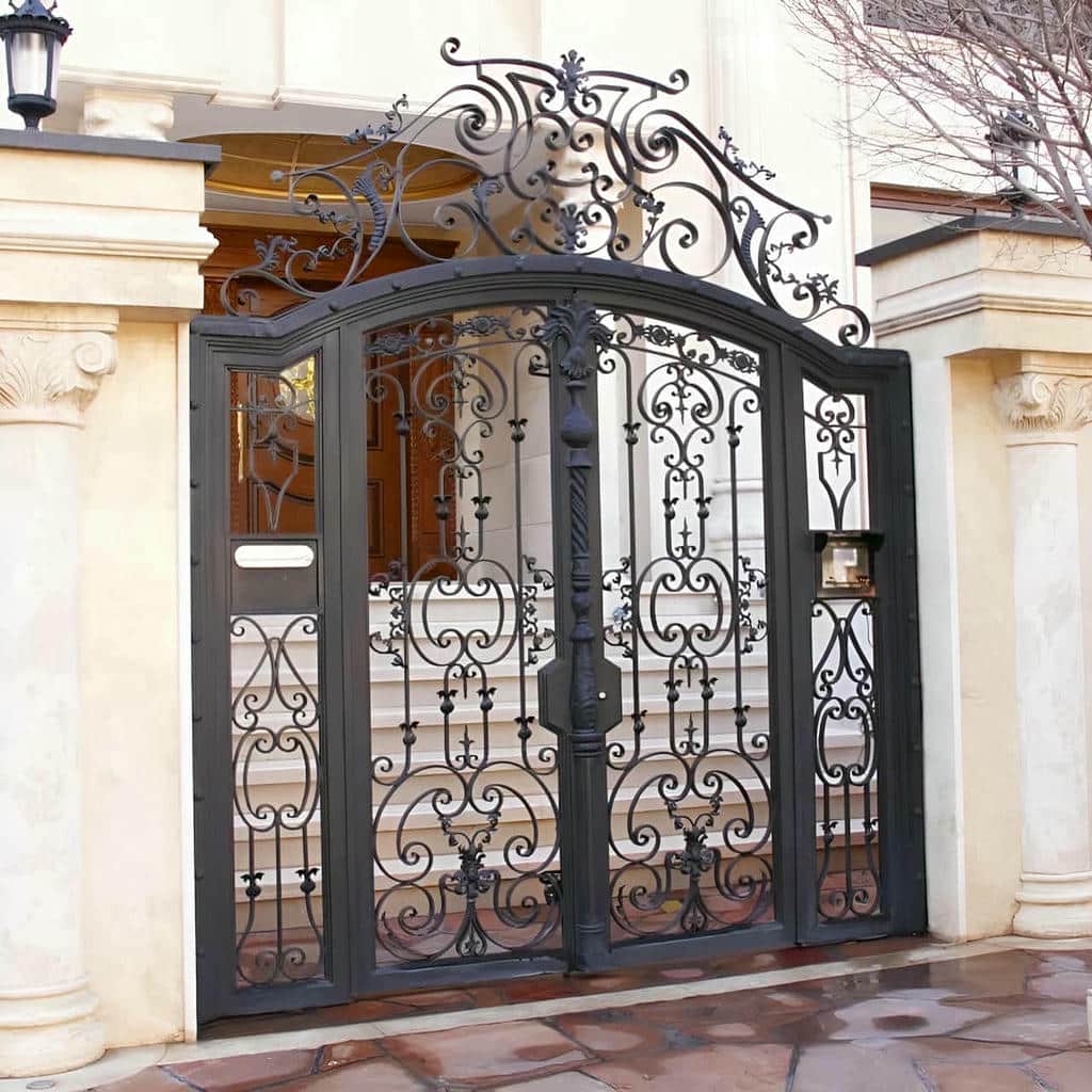 سفارش درب پارکینگ شاسی فلزی تقویت شده دو لنگه