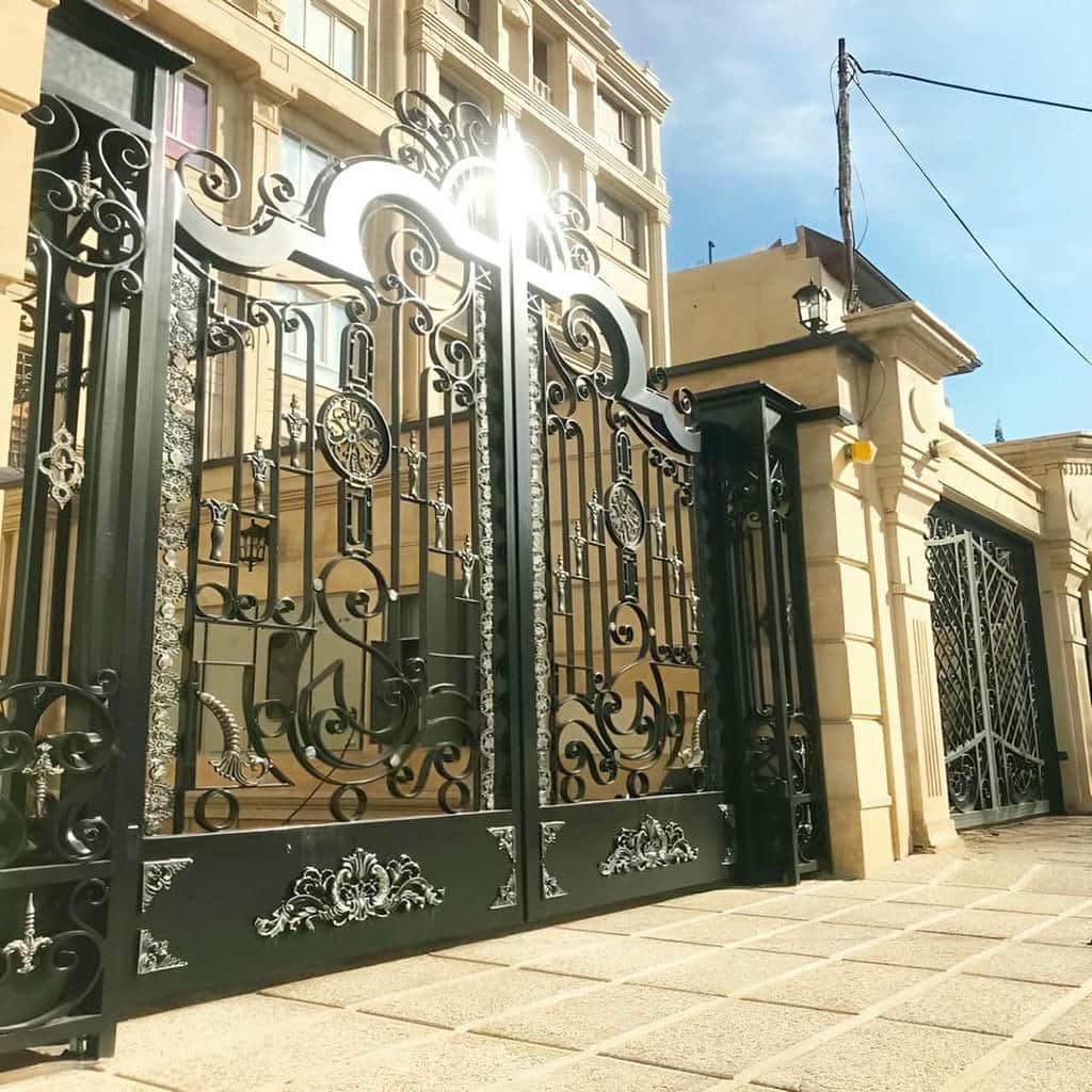 ساخت درب آهنی شیک ورودی حیاط با کلاف مقاوم