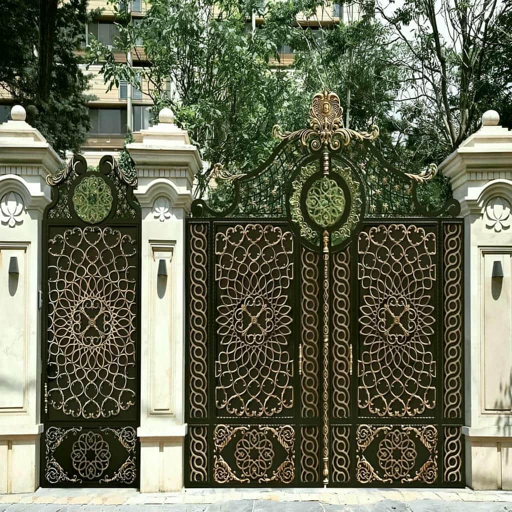 خدمات طراحی درب مدرن برای نمای سنگی