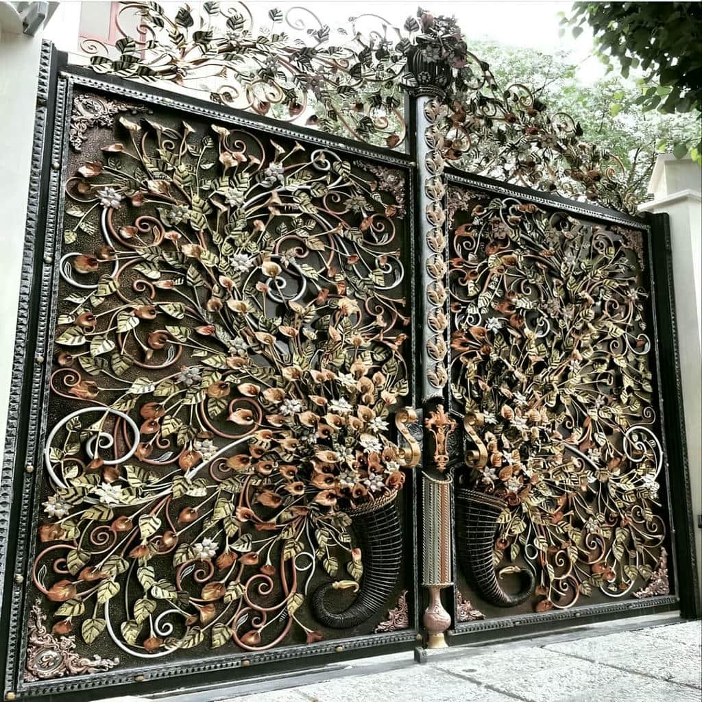 خدمات درب پارکینگ فرفورژه نمای رومی همراه پشتیبانی خدمات درب پارکینگ فرفورژه نمای رومی همراه پشتیبانی