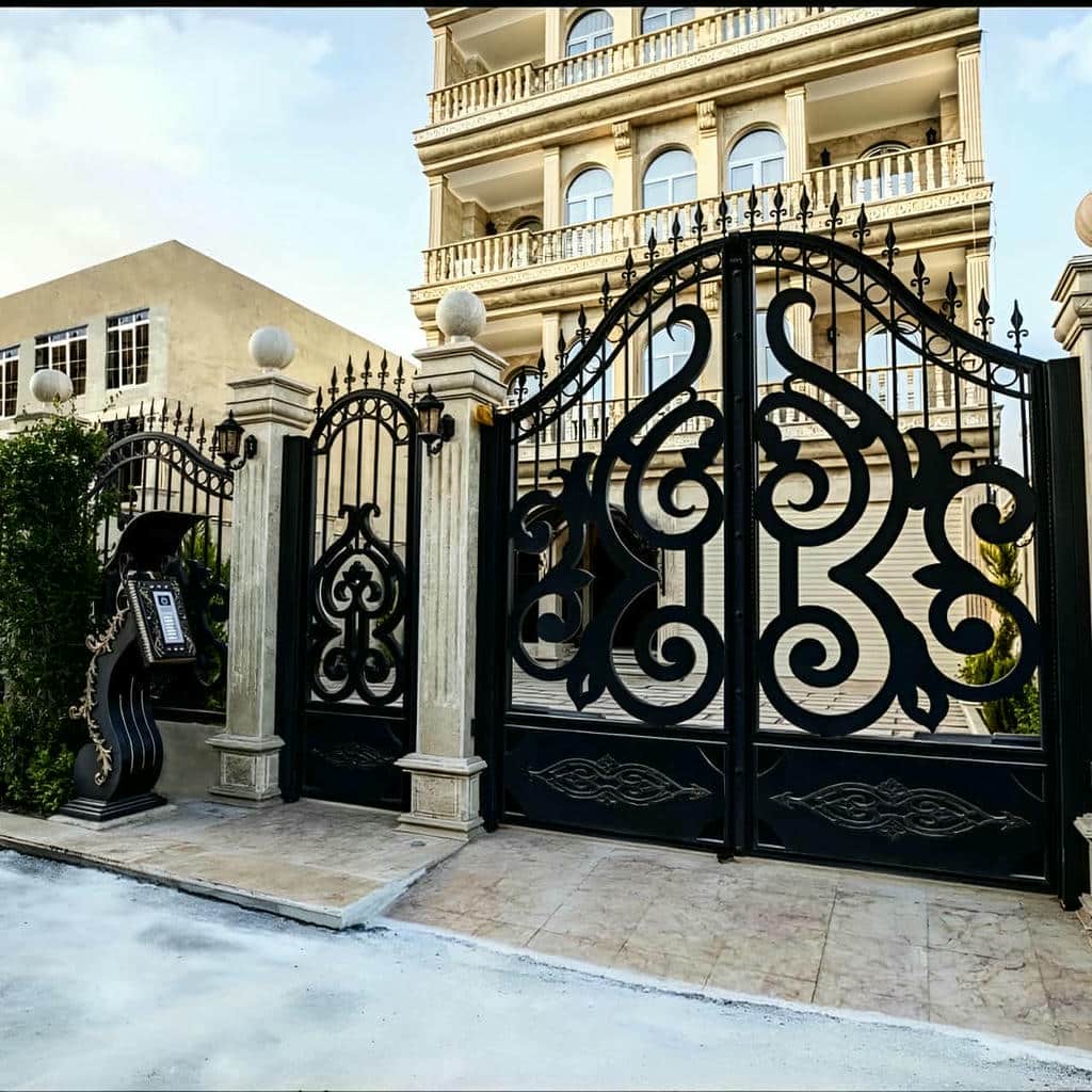 ساخت درب باغ آهنی قوسی با کلاف منحنی ساخت درب باغ آهنی قوسی با کلاف منحنی