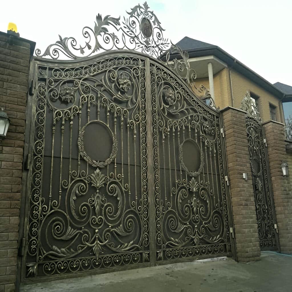 خرید درب حیاط بزرگ پارکینگ با مشاوره پیش از سفارش