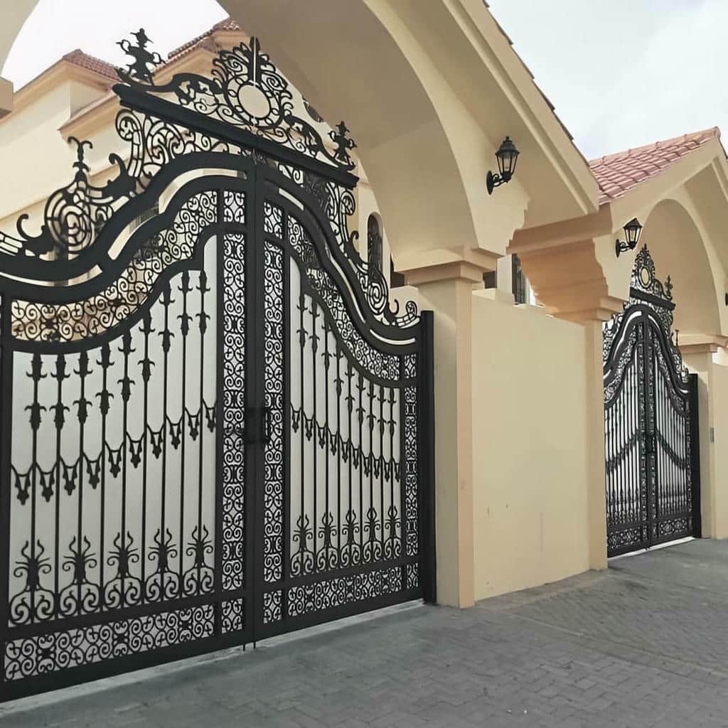 تولید درب پارکینگ ریلی ریل زمینی با پنل لوور تولید درب پارکینگ ریلی ریل زمینی با پنل لوور