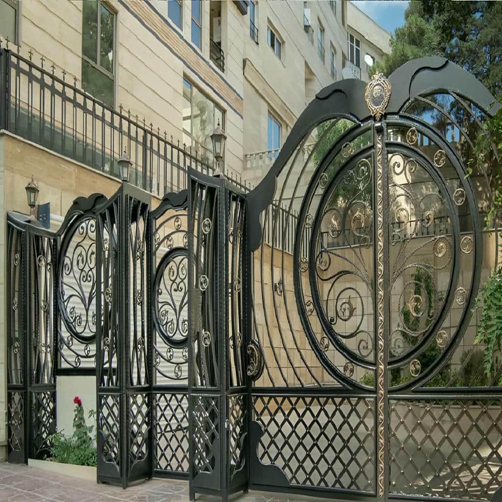 اجرای درب پارکینگ طرح چوب ترموود لوور