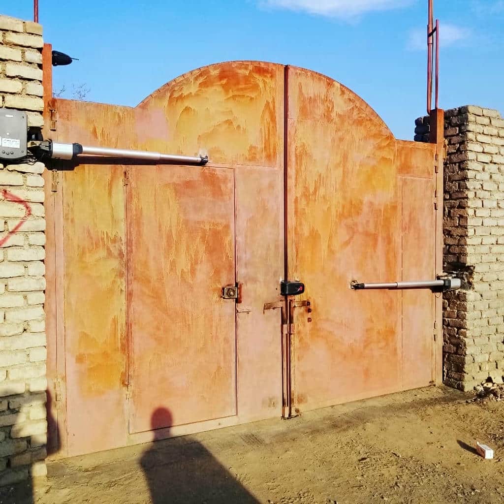 جک درب حیاط بازویی فلزی